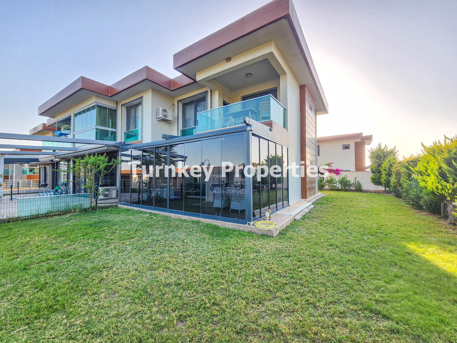 Dörttepe'de Eşinwood Satılık Bahçe Katı 1+1 Daire Geniş Bahçeli